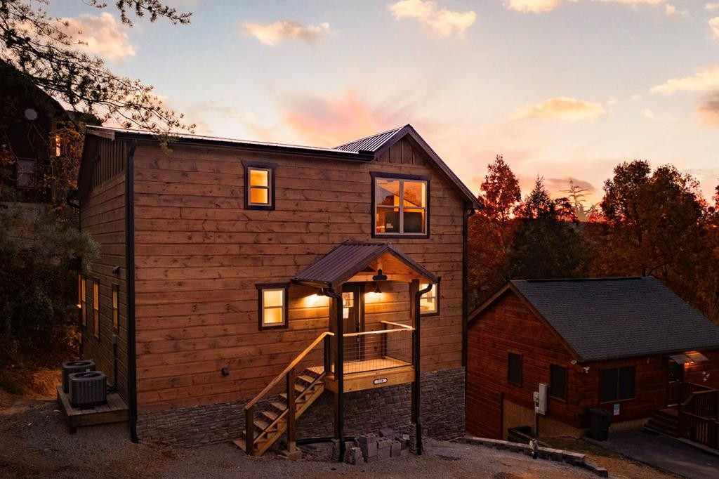 424 Stone Ridge Way Pigeon Forge, TN 37863 - Photo 1 of 37 Gallery Image 1