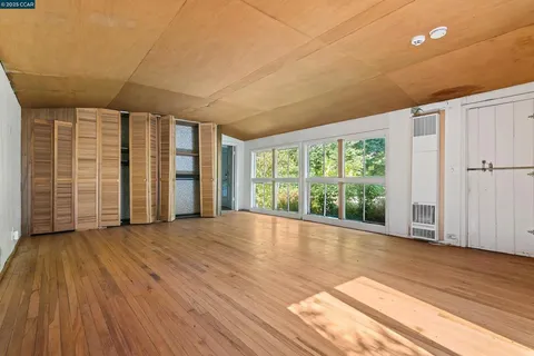 $1,590,000 | 2339-2339 Tice Valley Boulevard, Walnut Creek, CA 94595