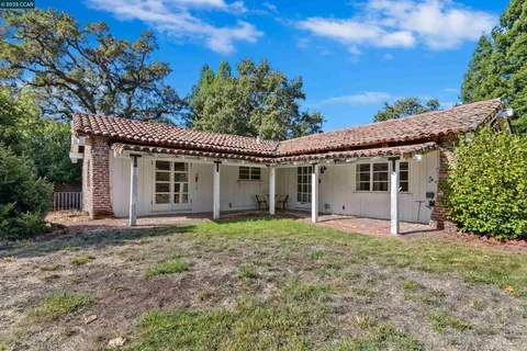 $1,590,000 | 2339-2339 Tice Valley Boulevard, Walnut Creek, CA 94595