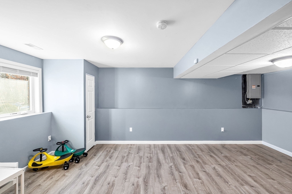 114 Riverton Road Springfield, MA 01109 - Photo 21 of 33 a view of empty room with wooden floor