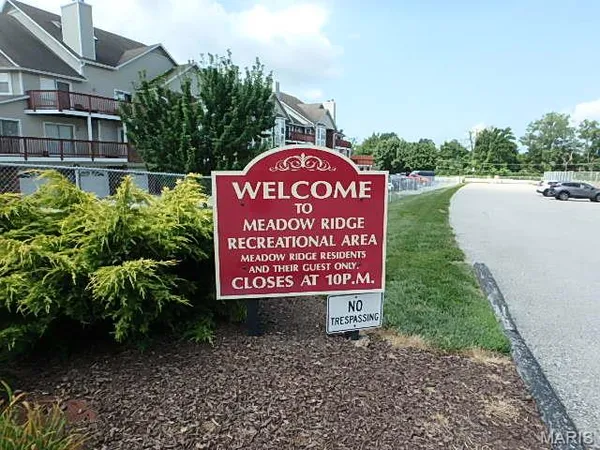 $199,500 | 415 Shirley Ridge Drive, Unit 16, St. Charles, MO 63304