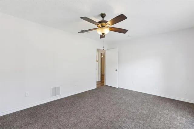 $1,395 | 110 Lee Street, Farmersville, TX 75442