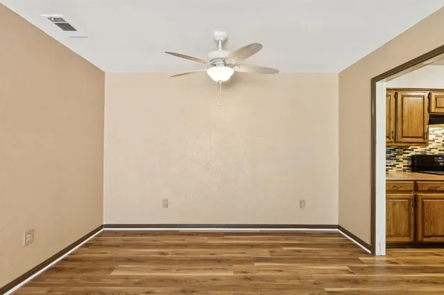 $1,395 | 110 Lee Street, Farmersville, TX 75442