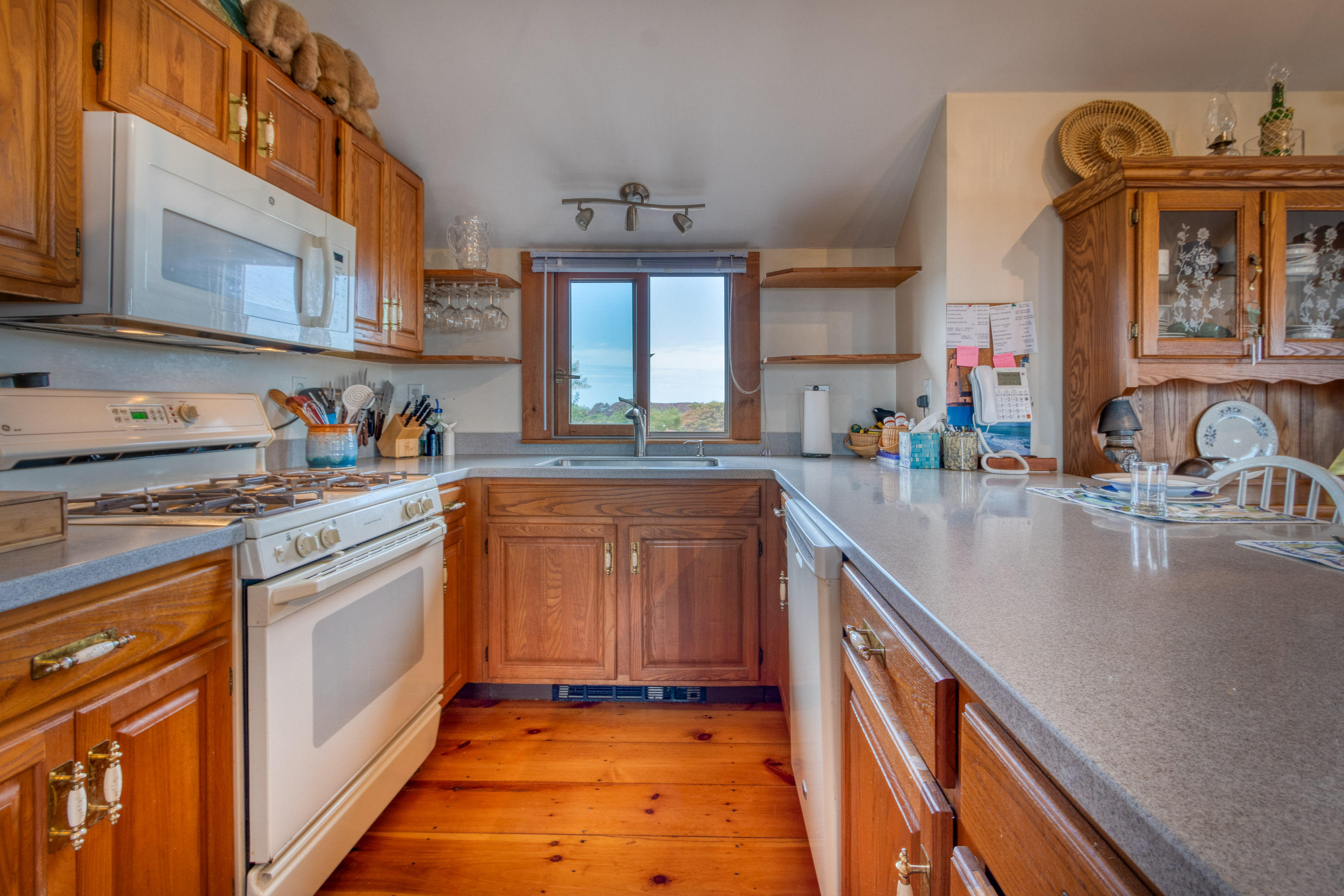 197 Madaket Road Nantucket, MA 02554 - Photo 5 of 15 5 197a good close kitchen
