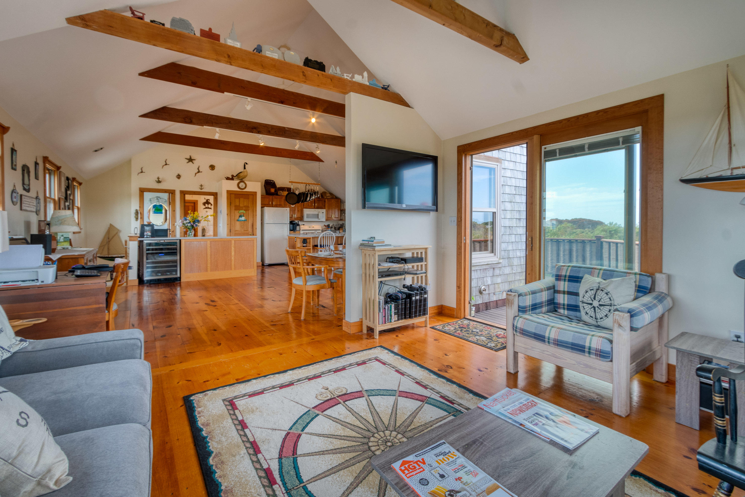 197 Madaket Road Nantucket, MA 02554 - Photo 7 of 15 7 197a good living space