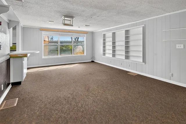 $475,000 | 904 Northwest 7th Avenue, Mineral Wells, TX 76067