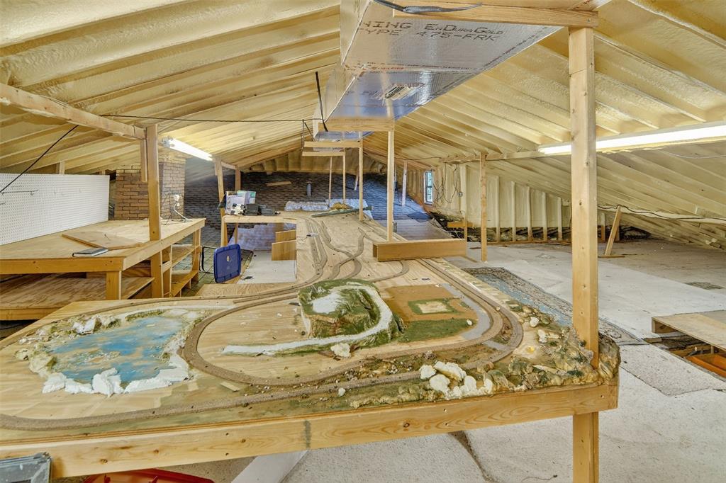 904 Northwest 7th Avenue Mineral Wells, TX 76067 - Photo 36 of 36 View of attic