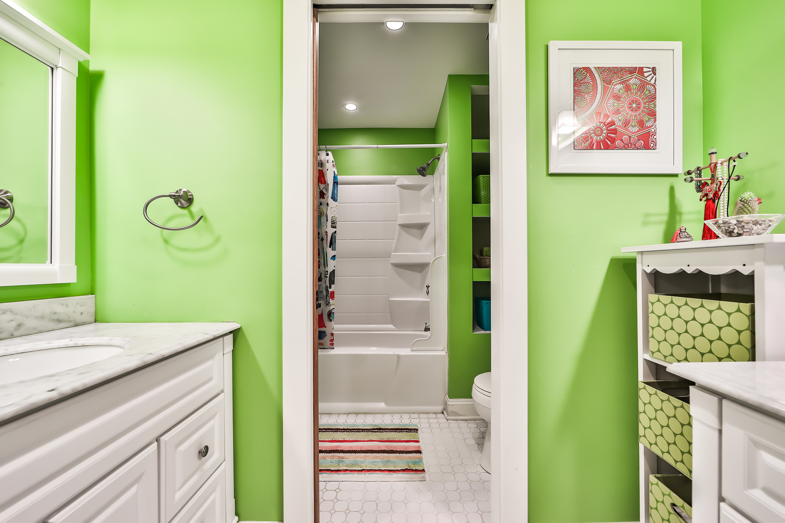 117 Southcote Road Riverside, IL 60546 - Photo 23 of 39 a bathroom with a sink a vanity and a shower