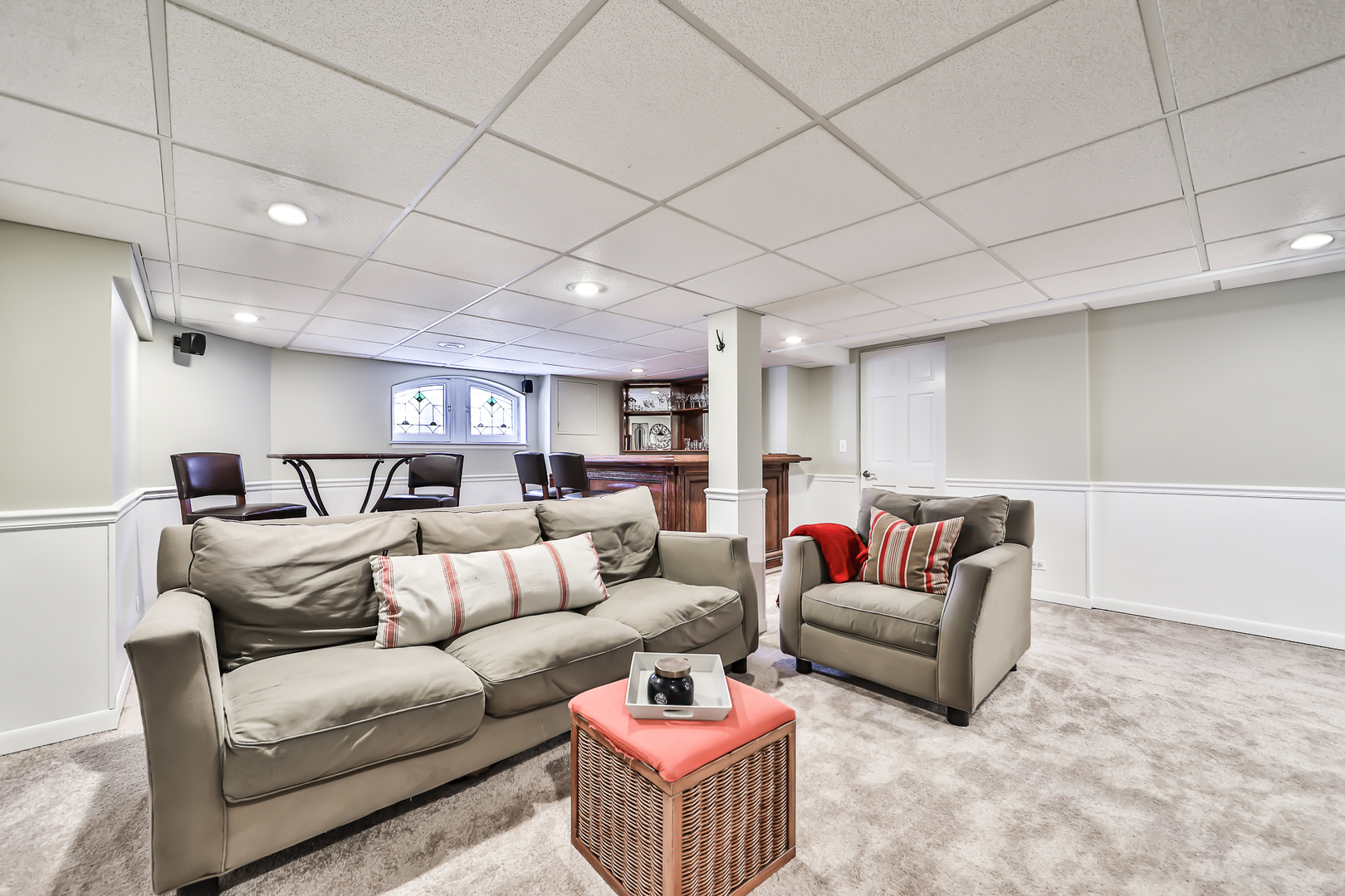 117 Southcote Road Riverside, IL 60546 - Photo 28 of 39 a living room with furniture and a gym machine