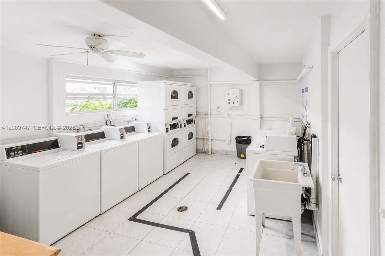 1331 Lincoln Road, Unit 1304 Miami Beach, FL 33139 - Photo 21 of 23