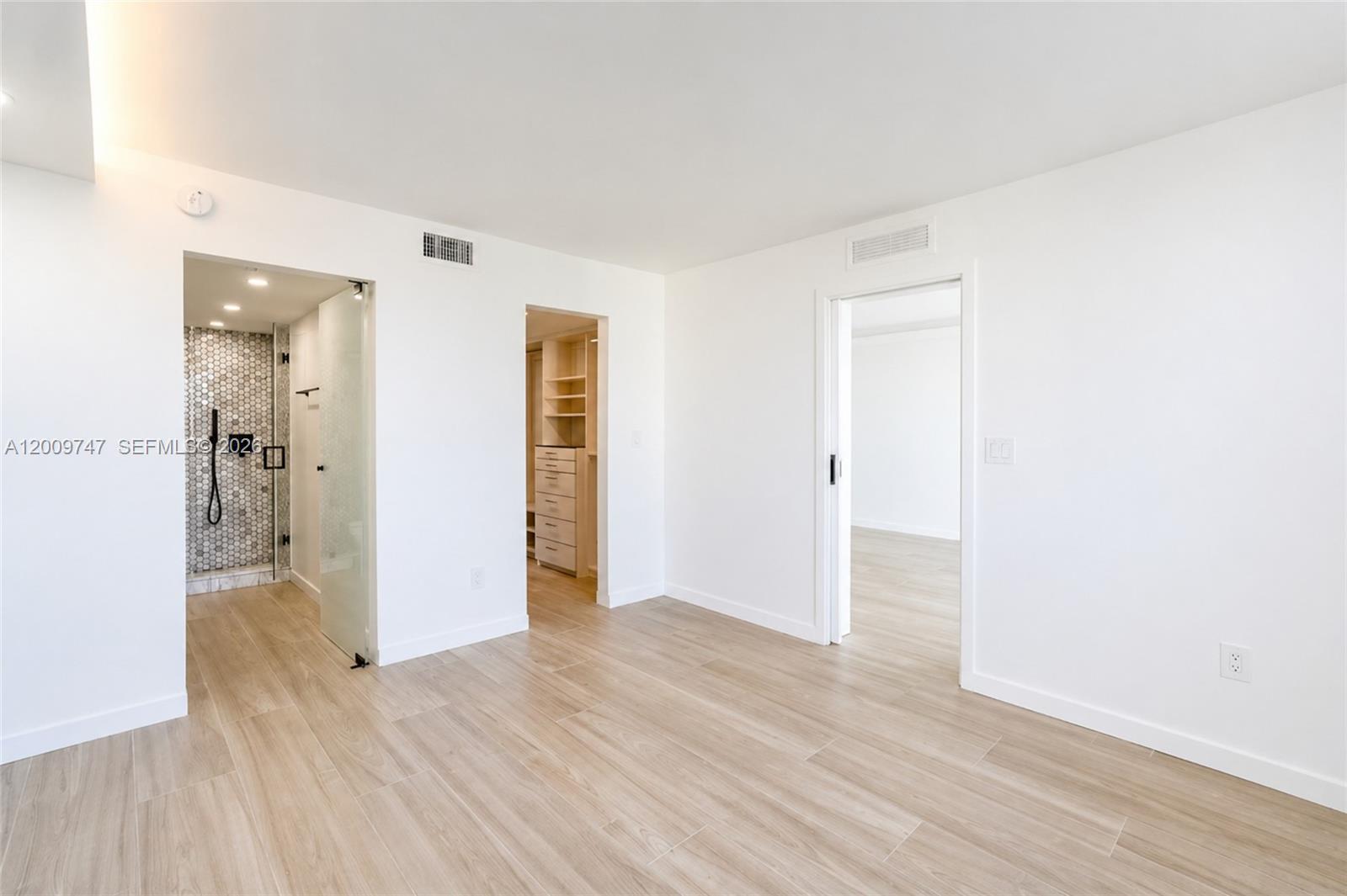 1331 Lincoln Road, Unit 1304 Miami Beach, FL 33139 - Photo 6 of 23