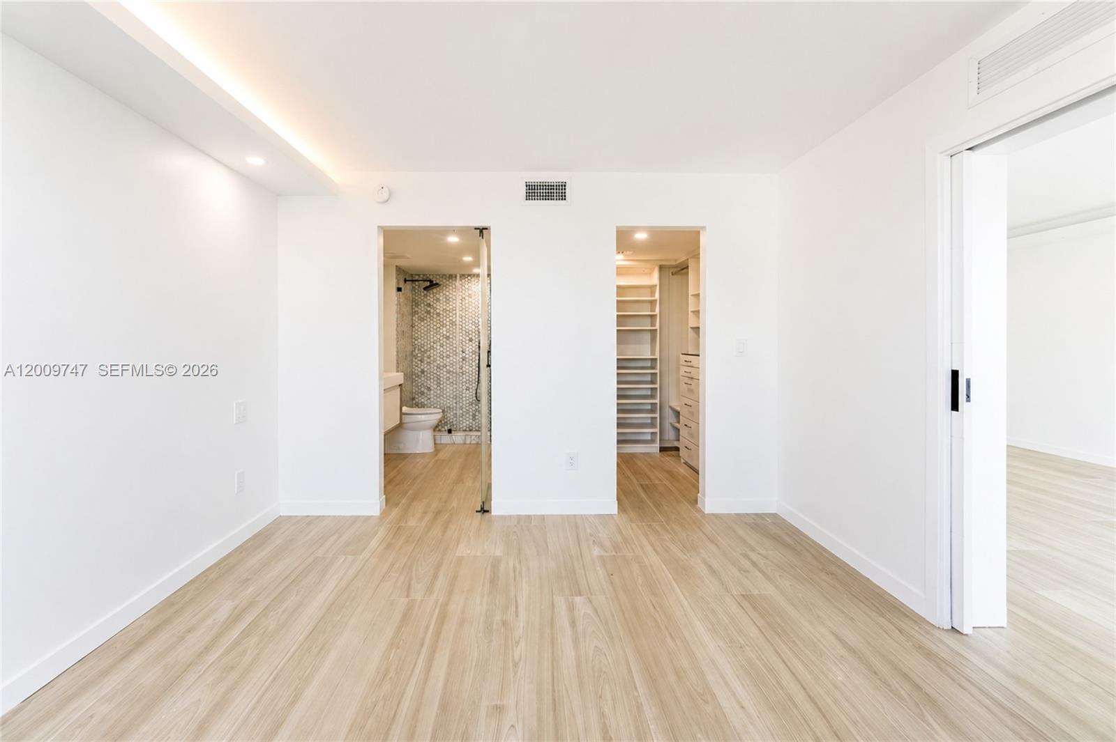 1331 Lincoln Road, Unit 1304 Miami Beach, FL 33139 - Photo 7 of 23