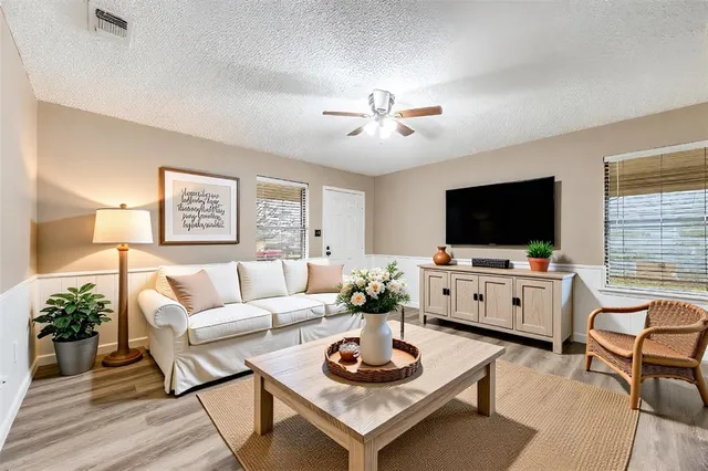 $200,000 | 309 North Pecan Street, Leonard, TX 75452