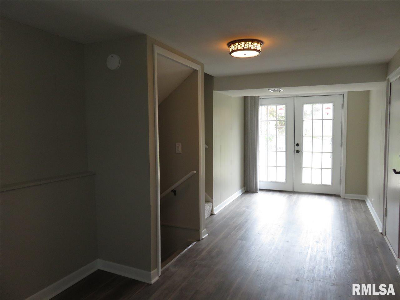 8309 Ridgewood Road Rock Island, IL 61201 - Photo 13 of 24 Gallery Image 13