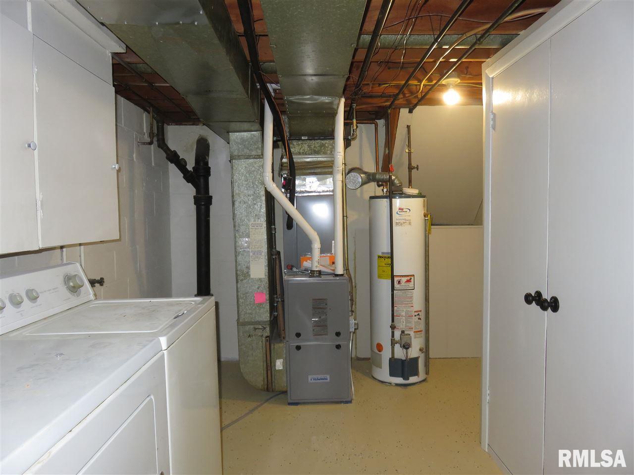 8309 Ridgewood Road Rock Island, IL 61201 - Photo 18 of 24 Gallery Image 18