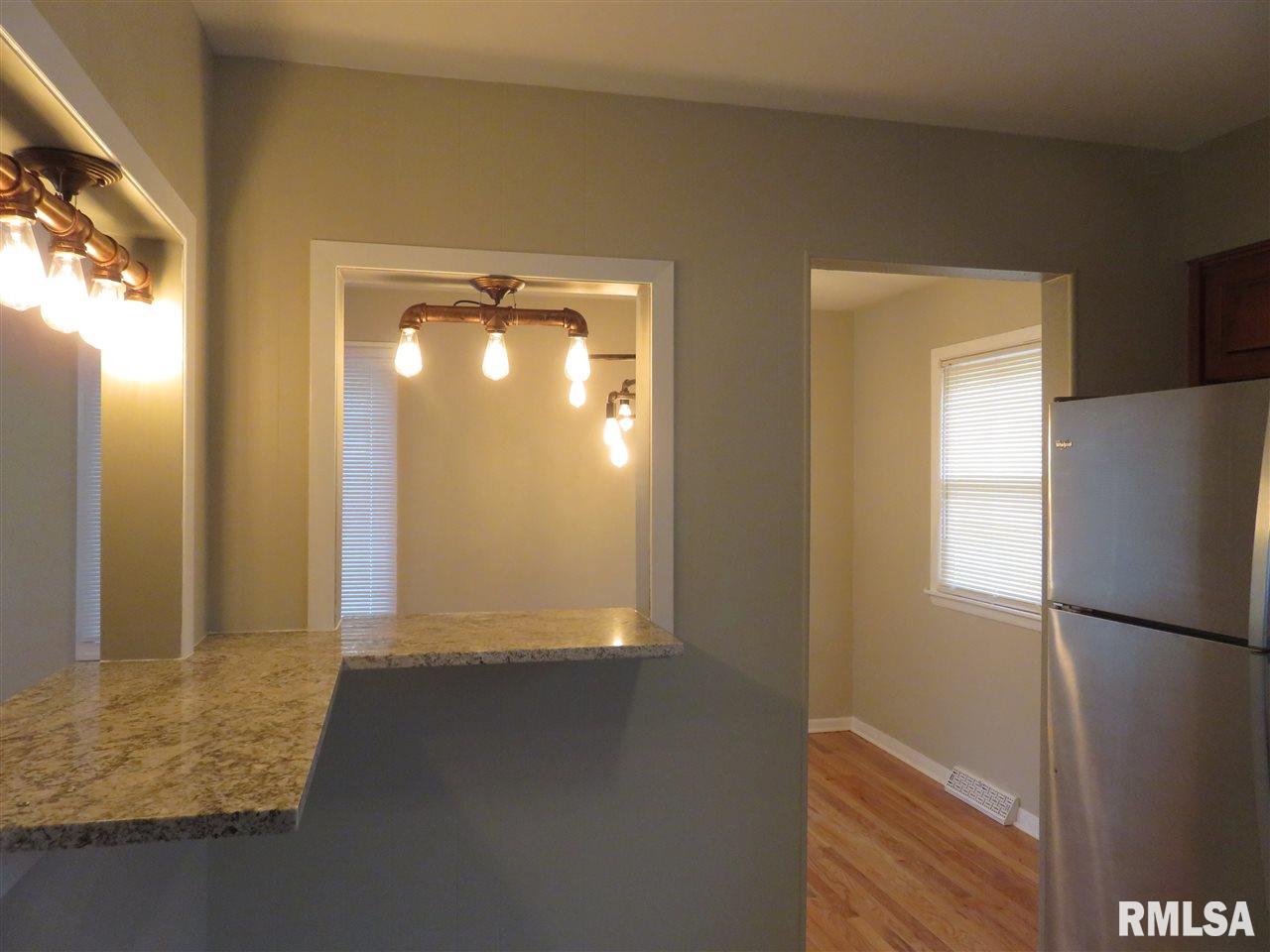 8309 Ridgewood Road Rock Island, IL 61201 - Photo 3 of 24 Gallery Image 3
