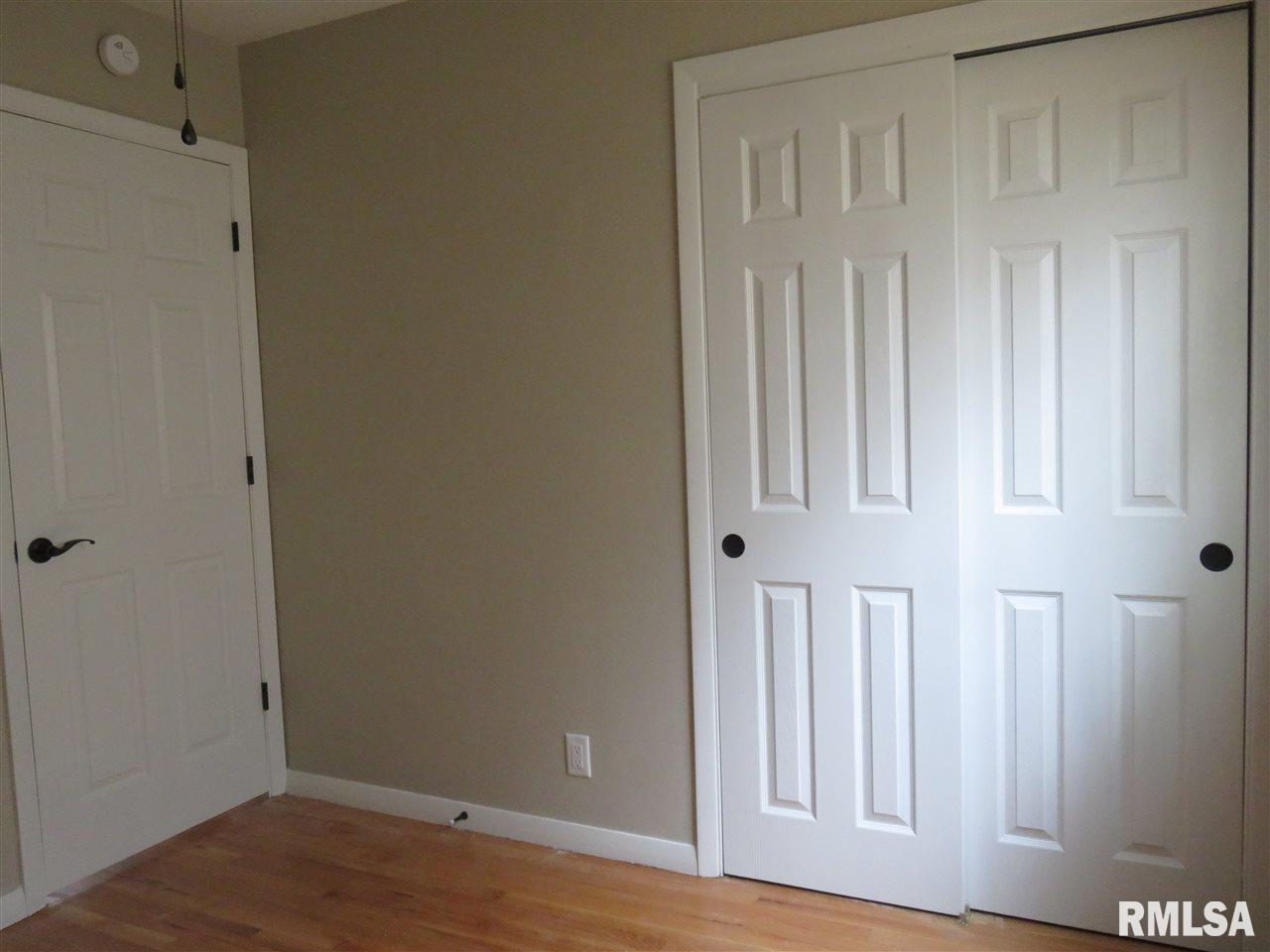 8309 Ridgewood Road Rock Island, IL 61201 - Photo 8 of 24 Gallery Image 8