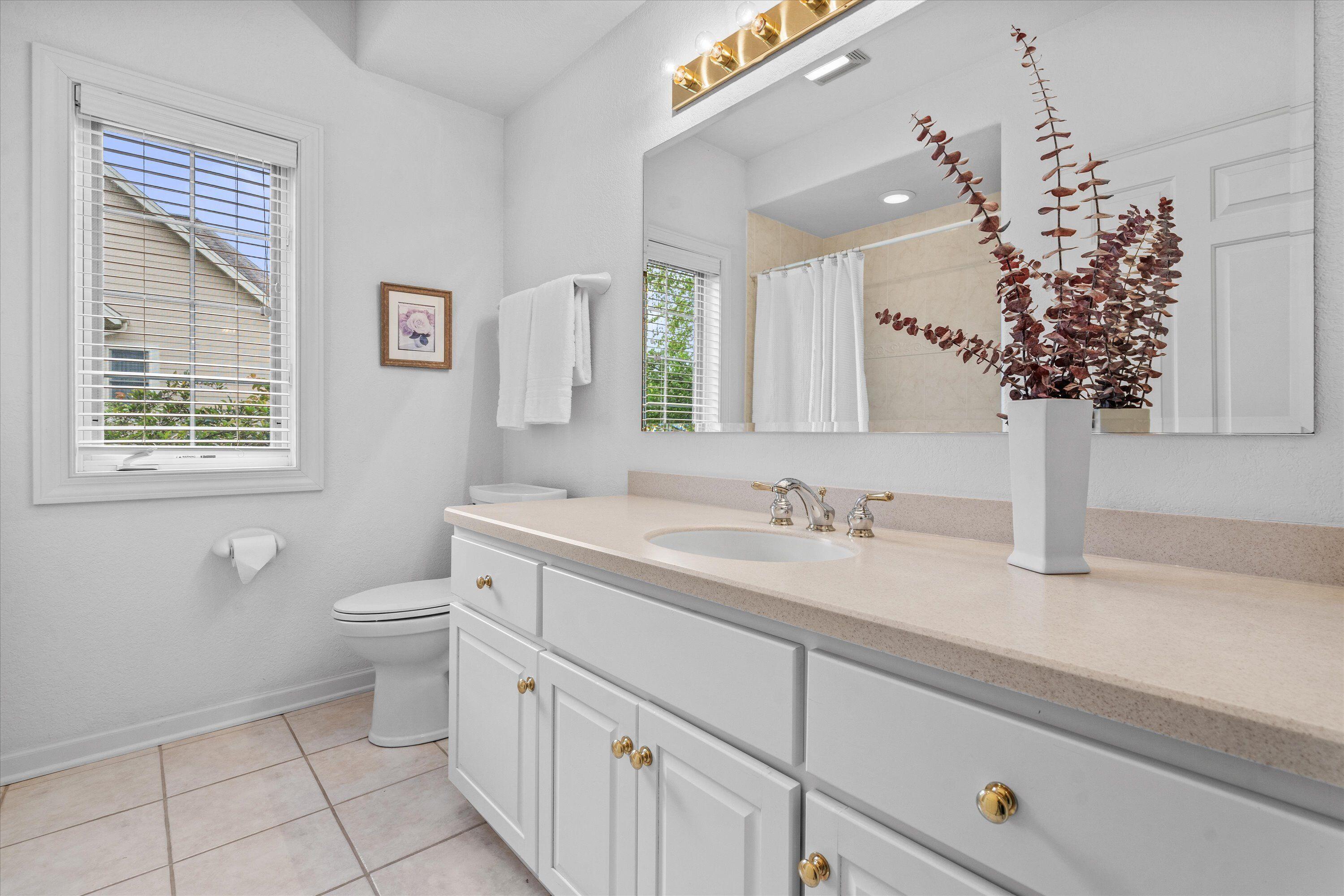 219 Muirfield Court North Prairie, WI 53153 - Photo 25 of 45 Main Full Bath
