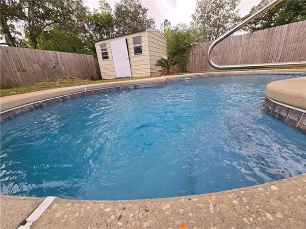 $2,400 | 200 Lake Sabine Court, Slidell, LA 70461