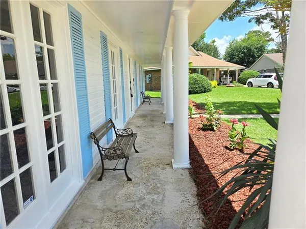 $2,400 | 200 Lake Sabine Court, Slidell, LA 70461