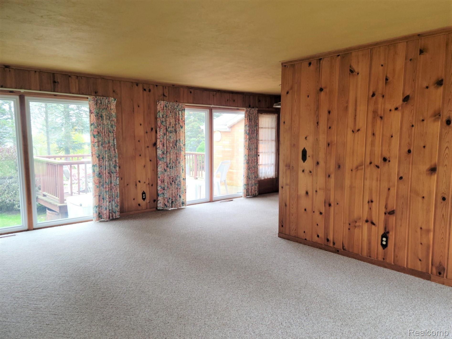 2852 North Lakeshore Road Port Hope, MI 48468 - Photo 11 of 38 20211007_132444.jpg