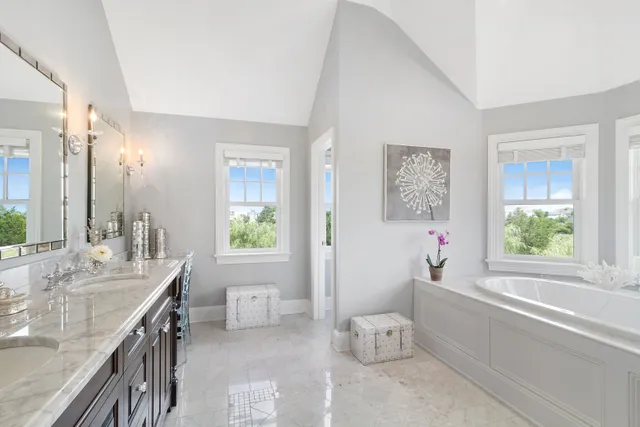 $175,000 | 15 Hampton Close, Westhampton Beach, NY 11978