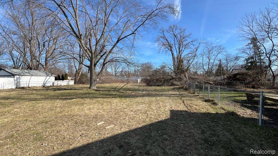 19250 Berg Road Detroit, MI 48219 - Photo 13 of 42