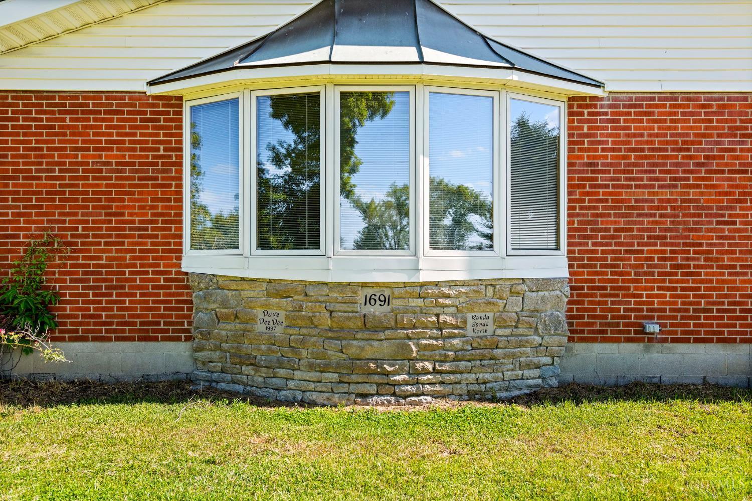1691 Oakland-Locust Ridge Road Mount Orab, OH 45154 - Photo 4 of 63 Gallery Image 4