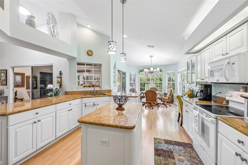 623 Juniper Way Tavares, FL 32778 - Photo 12 of 52