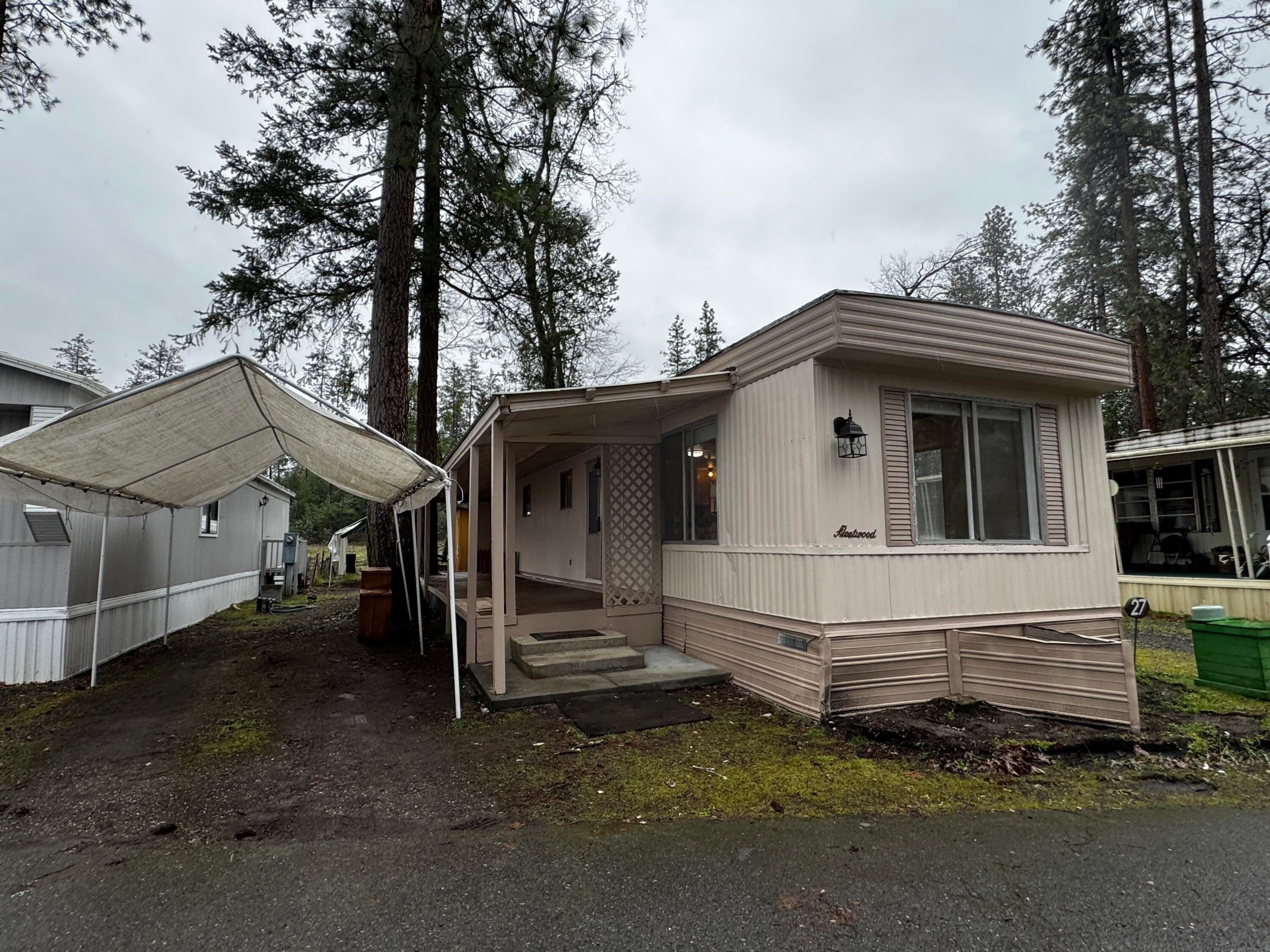 9566 Old Stage Road, Unit 27 Central Point, OR 97502 - Photo 3 of 12 Front