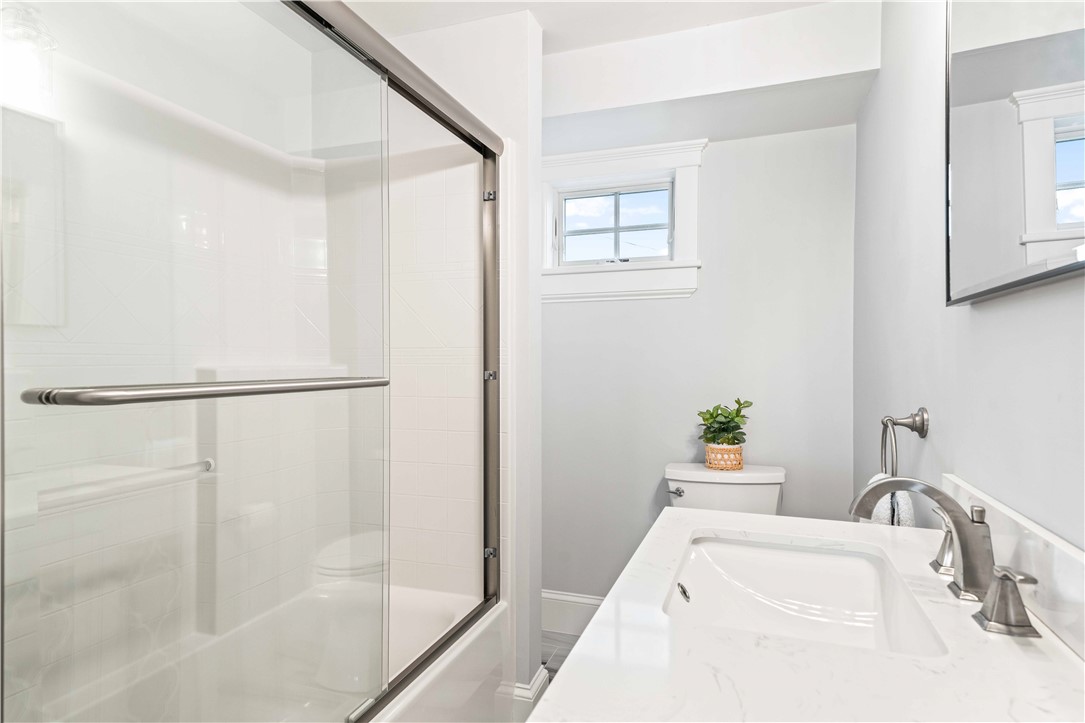 1185 Succotash Road Narragansett, RI 02879 - Photo 9 of 37 1st Floor Bathroom