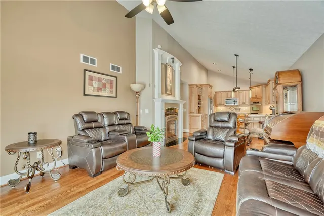 $269,900 | 24 Silver Maple Drive, Gates, NY 14559