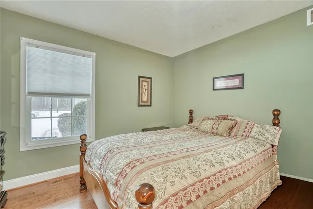 $269,900 | 24 Silver Maple Drive, Gates, NY 14559