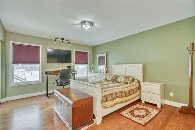 $269,900 | 24 Silver Maple Drive, Gates, NY 14559