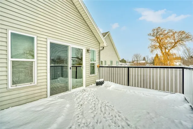 $269,900 | 24 Silver Maple Drive, Gates, NY 14559