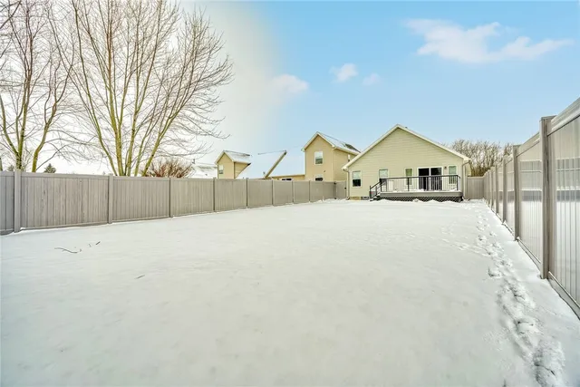 $269,900 | 24 Silver Maple Drive, Gates, NY 14559