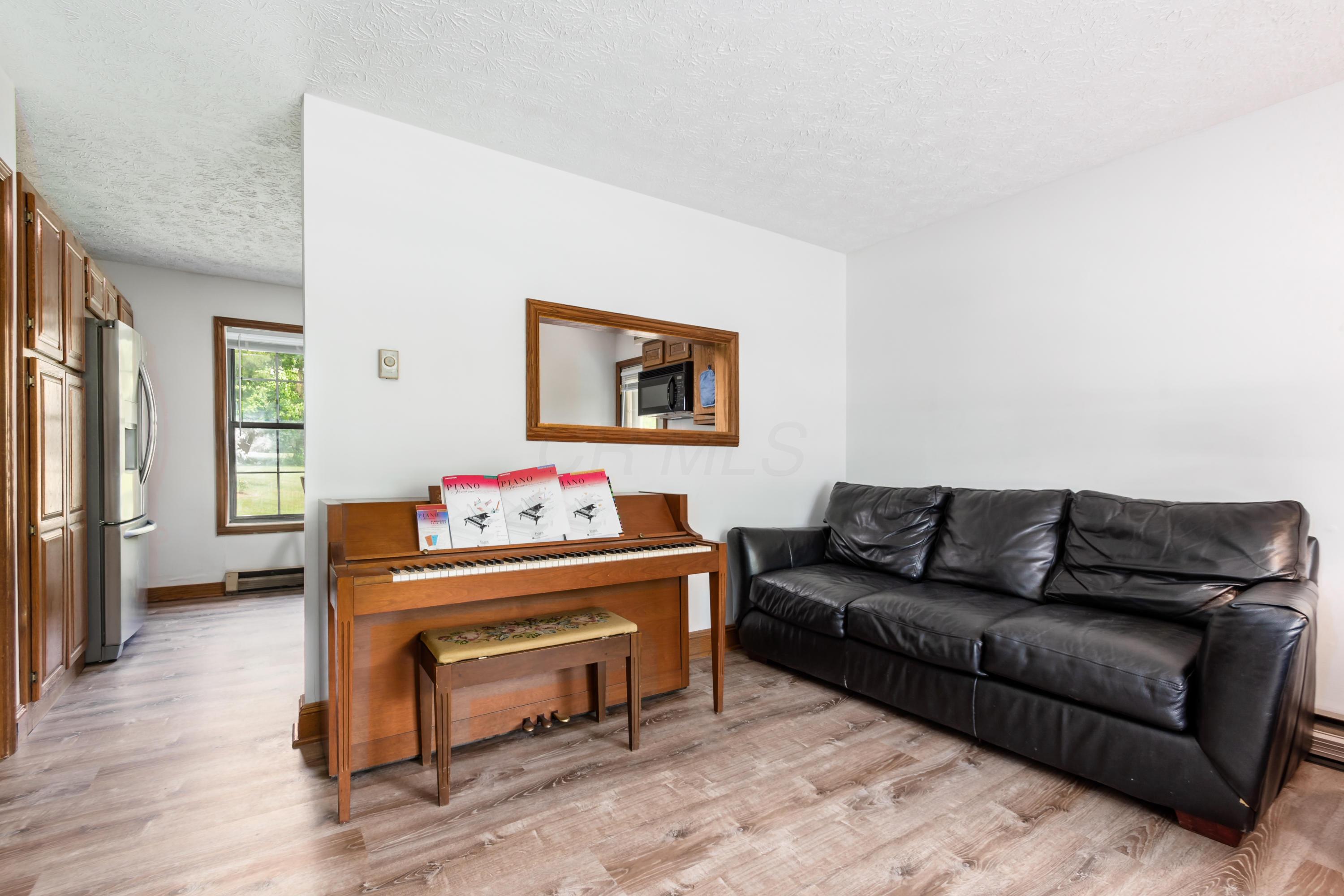 4475 Stover Road Ostrander, OH 43061 - Photo 3 of 25 Gallery Image 3