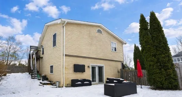 $350,000 | 1033 White Pine Drive, Antioch, IL 60002