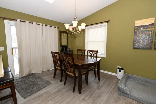 $350,000 | 1033 White Pine Drive, Antioch, IL 60002