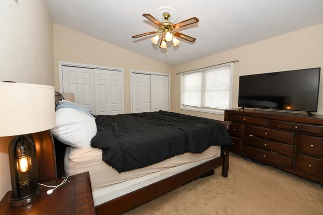 $350,000 | 1033 White Pine Drive, Antioch, IL 60002