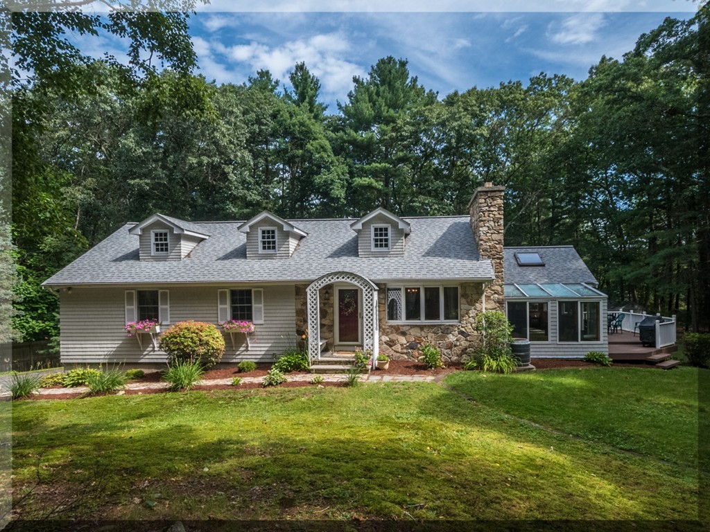 6 Pomeroy Road Andover, MA 01810 - Photo 1 of 6