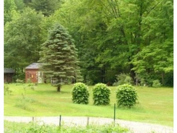 65 Quincy Road Rumney, NH 03266 - Photo 3 of 6