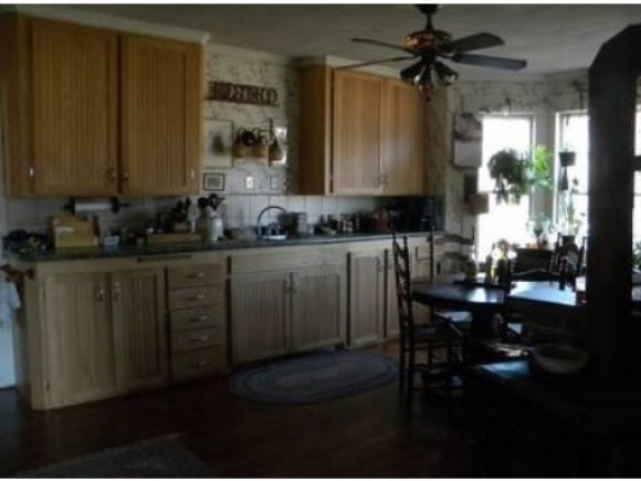 65 Quincy Road Rumney, NH 03266 - Photo 4 of 6