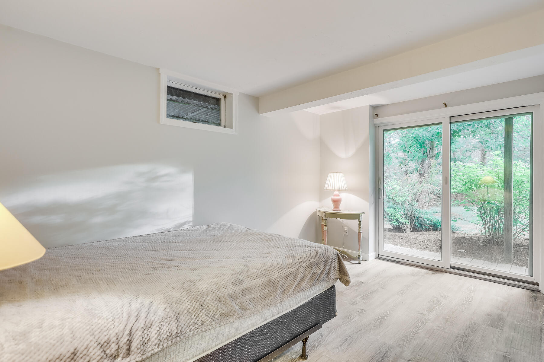 20 Pine Valley Road Wellfleet, MA 02667 - Photo 50 of 52 a bedroom with a large bed and a large window