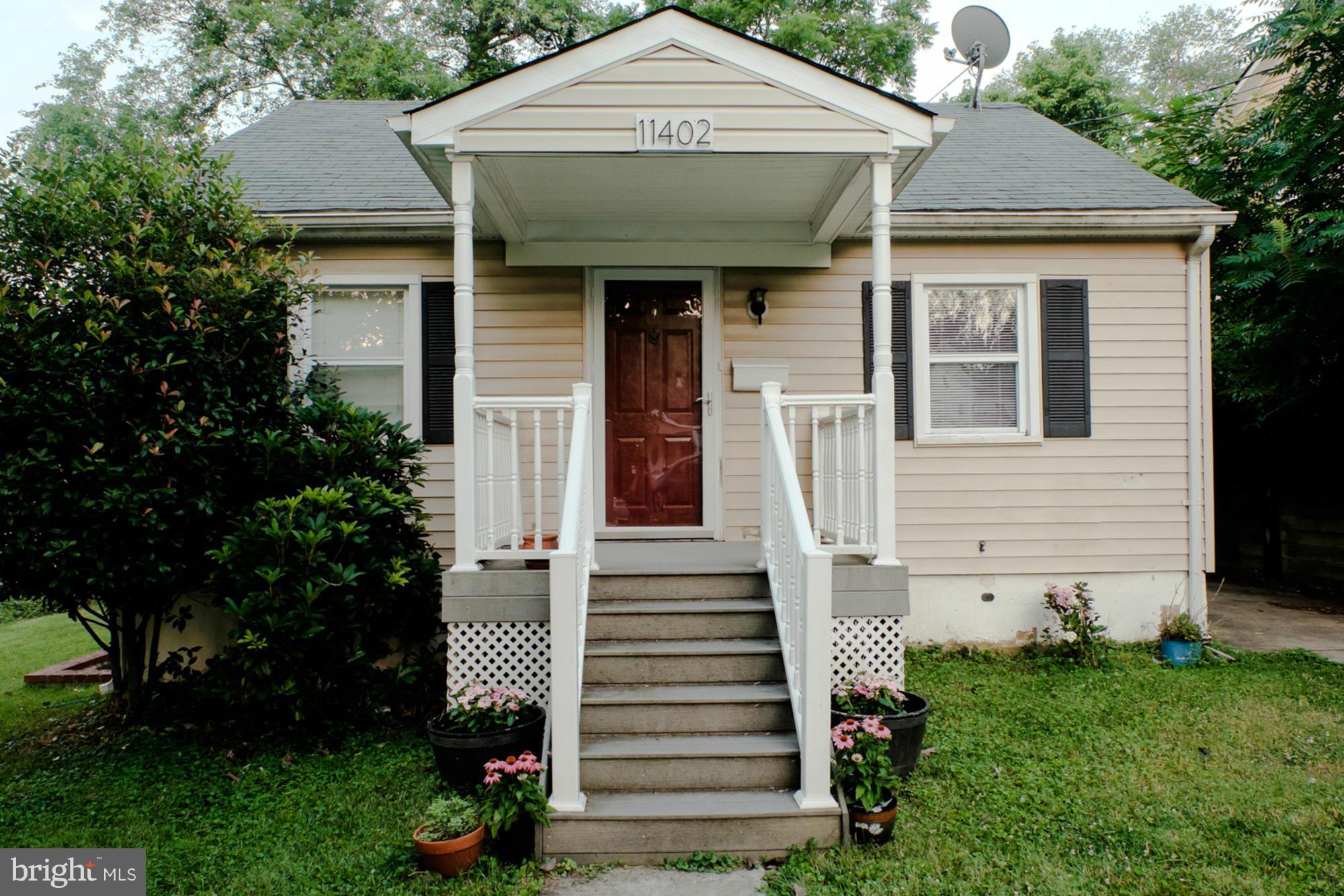 11402 Idlewood Road Silver Spring, MD 20906 - Photo 3 of 20 Welcoming Front Porch