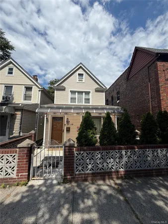 $1,175,000 | 39-58 59th Street | Woodside