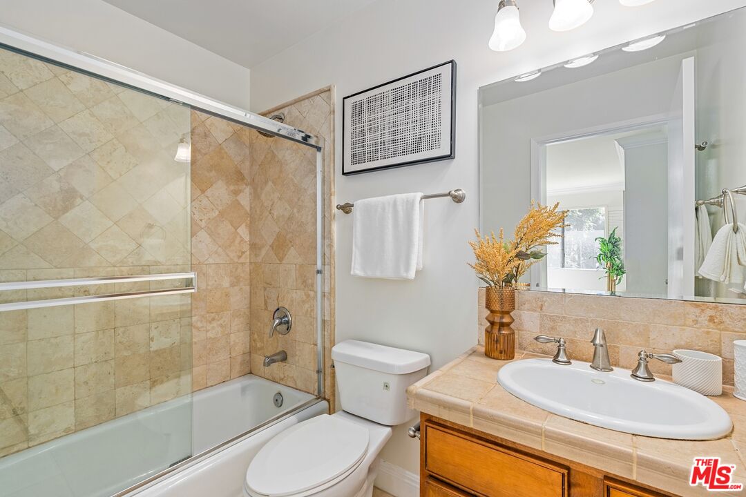 1716 Brockton Avenue, Unit 101 Los Angeles, CA 90025 - Photo 21 of 26