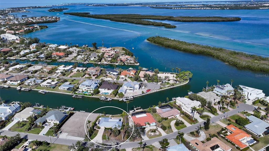 721 Old Compass Road Longboat Key, FL 34228 - Photo 9 of 25