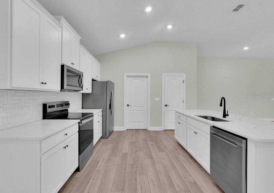 2649 Southwest 176 Loop Ocala, FL 34473 - Photo 4 of 19