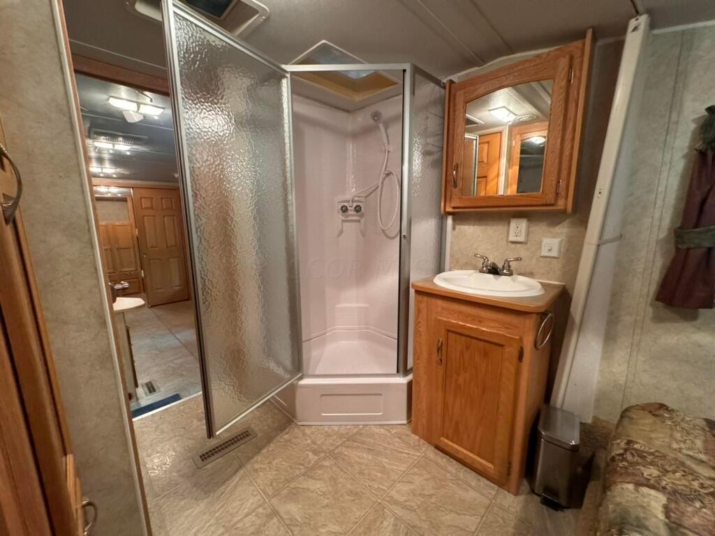 437 Springwater Trail Logan, OH 43138 - Photo 8 of 11 3E8D62DC-C0E4-4B86-B439-6CCC405A9287_1_1